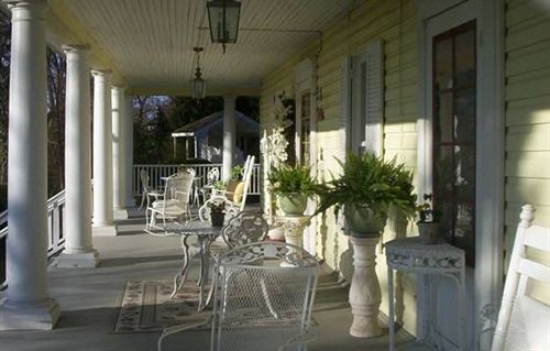 Yellow Turtle Inn New Windsor Exterior foto